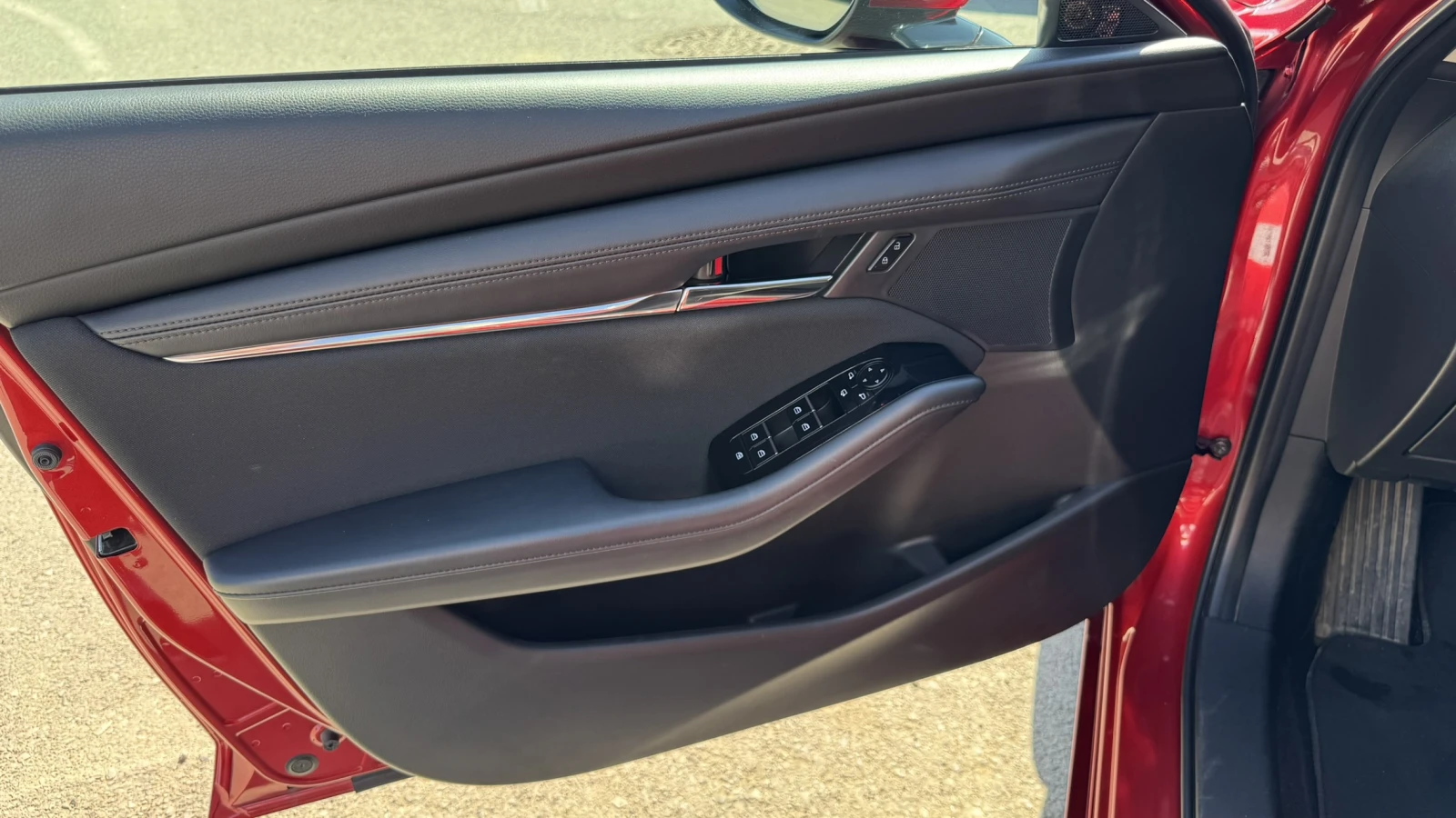 Mazda 3 SKY-G MILD HYBRID, снимка 16 - Автомобили и джипове - 54721038