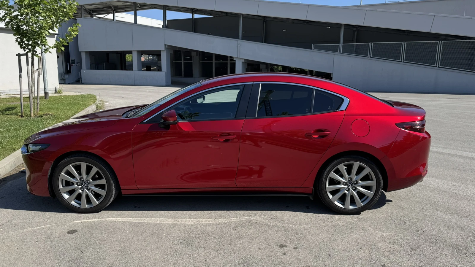 Mazda 3 SKY-G MILD HYBRID, снимка 8 - Автомобили и джипове - 54721038