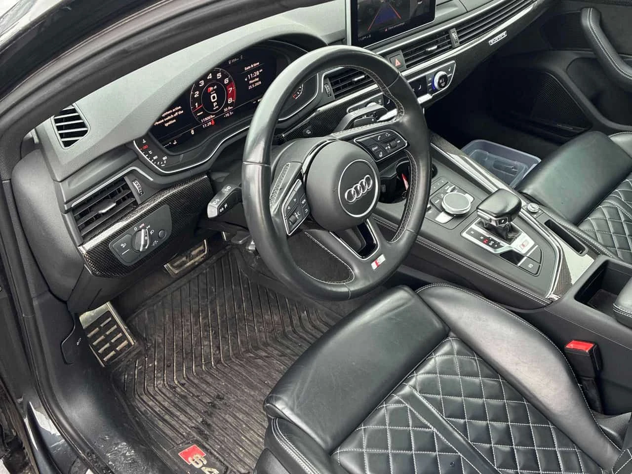 Audi S4 Technik/360/DIS/B&O/МАСАЖИ/КЛИП НА МОТОРА , снимка 5 - Автомобили и джипове - 55041045
