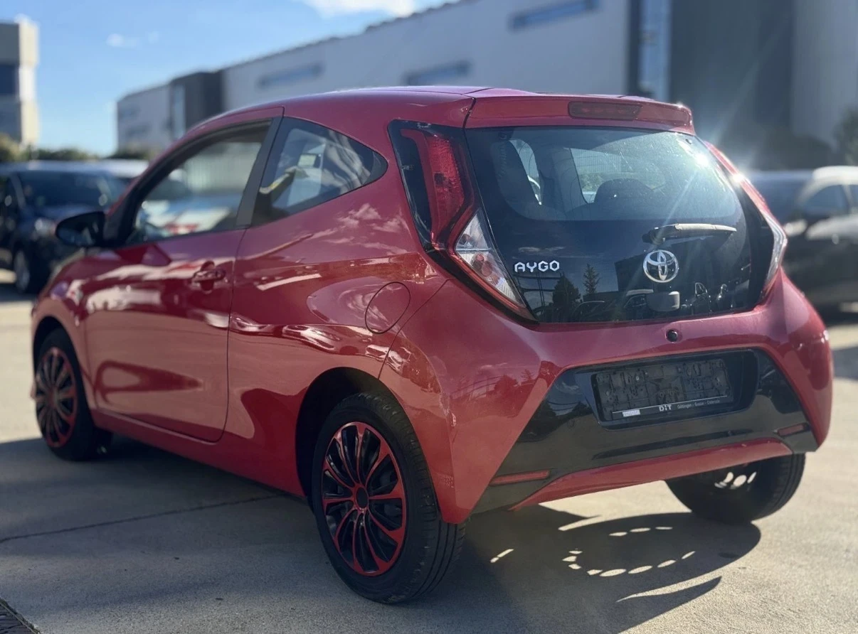 Toyota Aygo 1.0I 72k.c 103000km , снимка 4 - Автомобили и джипове - 55975344