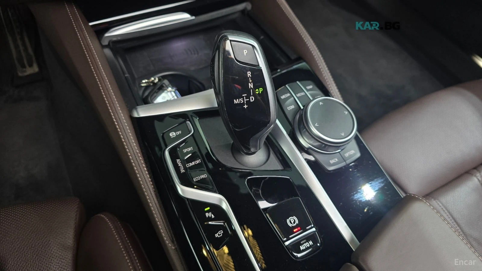 BMW 550 М550i* XDRIVE* LASER* DISTRONIC* ОБДУХ* 360* HUD* , снимка 11 - Автомобили и джипове - 56103406