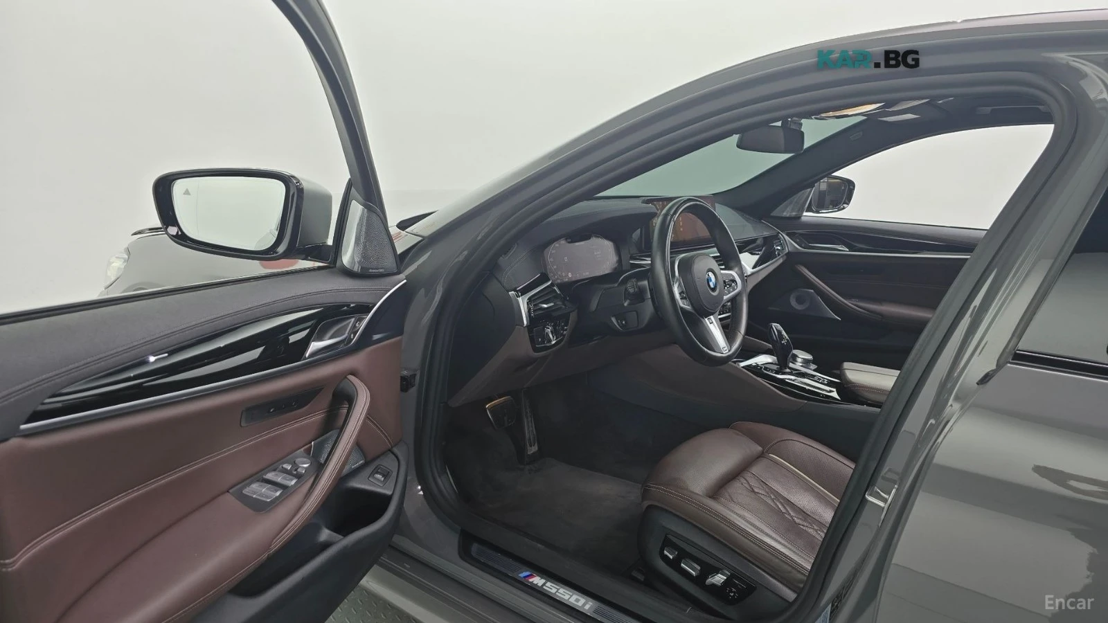 BMW 550 М550i* XDRIVE* LASER* DISTRONIC* ОБДУХ* 360* HUD* , снимка 8 - Автомобили и джипове - 56103406