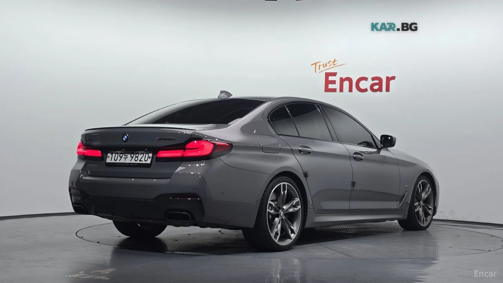 BMW 550 М550i* XDRIVE* LASER* DISTRONIC* ОБДУХ* 360* HUD* , снимка 3 - Автомобили и джипове - 56103406