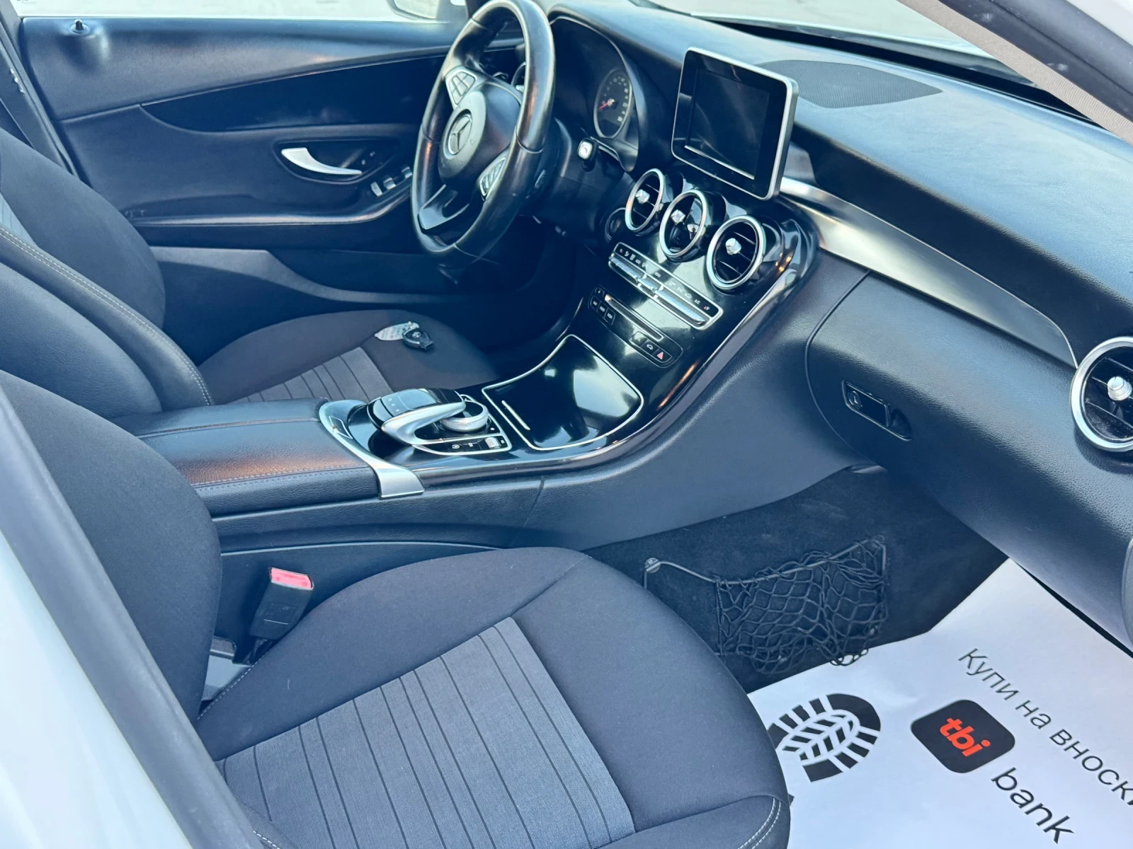 Mercedes-Benz C 220 ЛИЗИНГ ОБСЛУЖЕНА, снимка 9 - Автомобили и джипове - 56199434