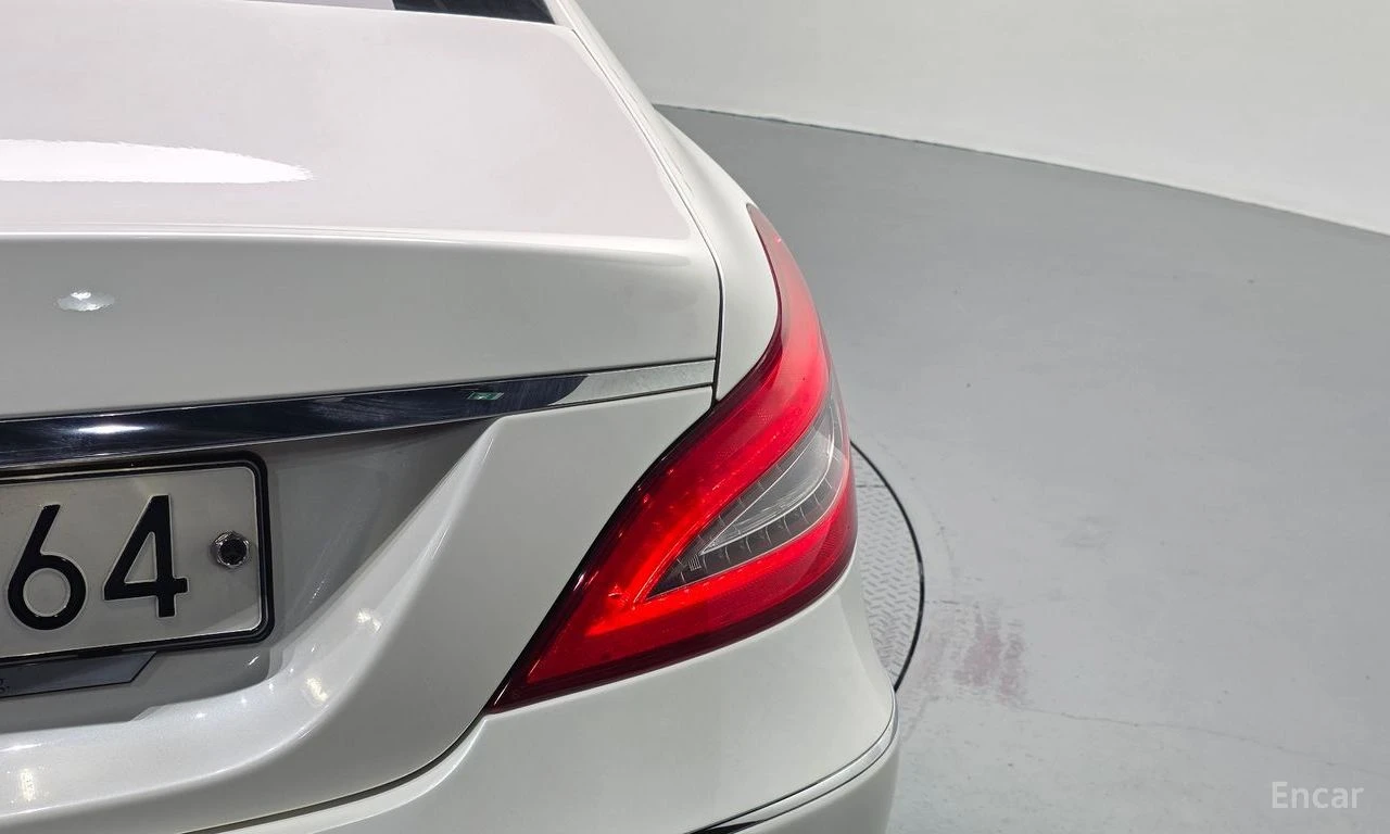 Mercedes-Benz CLS 350 AIRMATIC* �������* 4X�������* ���������* CAMERA*  | Mobile.bg � ����������� 4