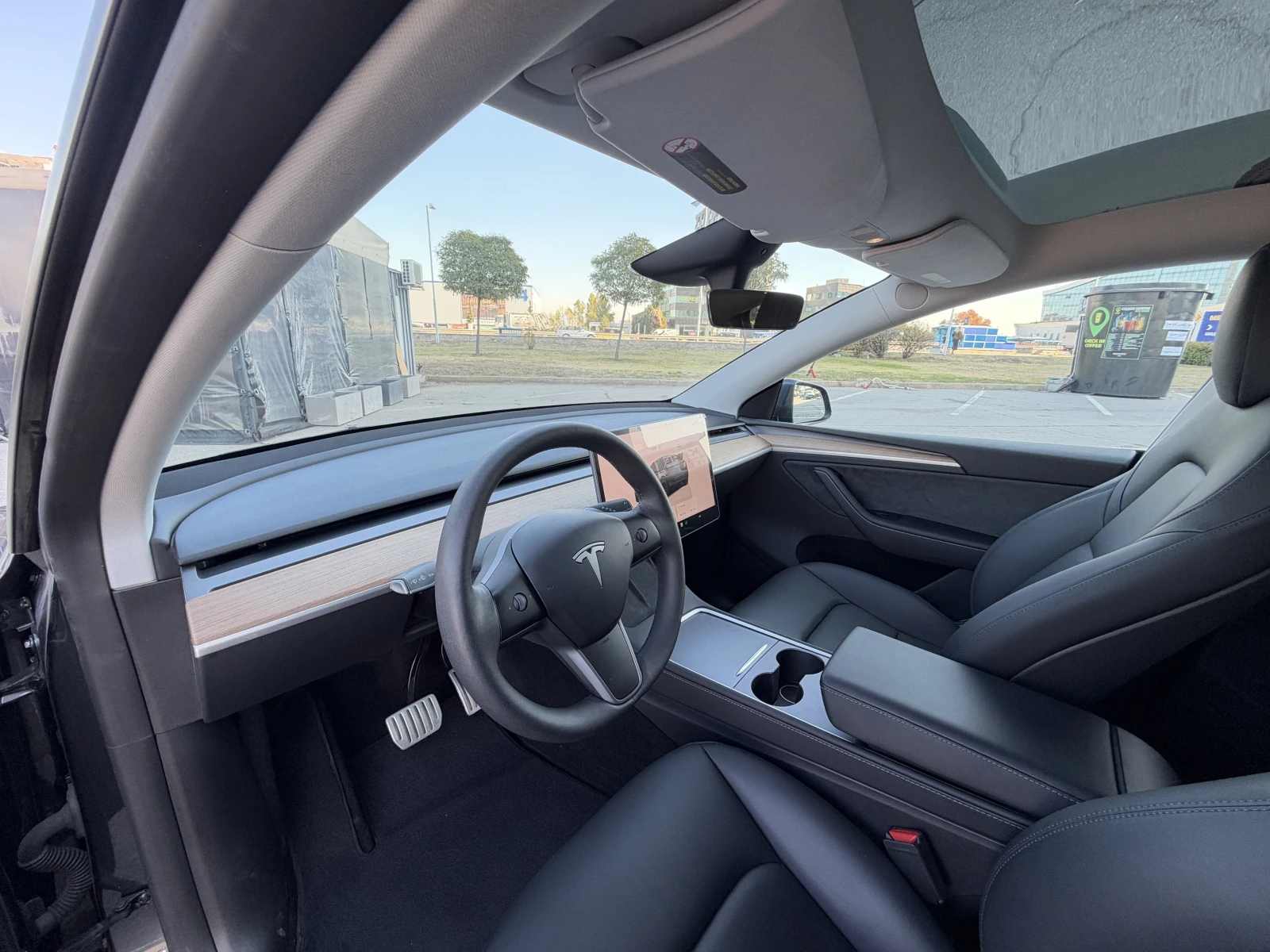 Tesla Model Y Performance 2025 г., снимка 3 - Автомобили и джипове - 56725809