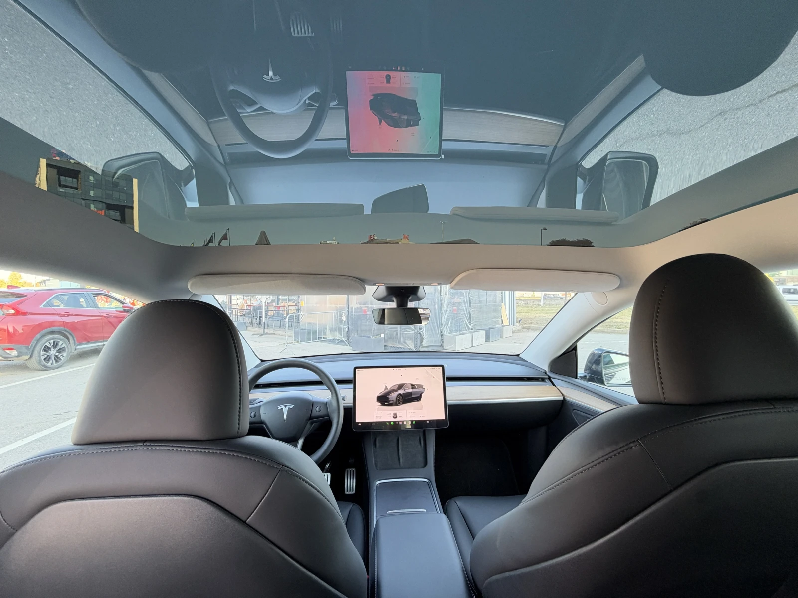 Tesla Model Y Performance 2025 г., снимка 4 - Автомобили и джипове - 56725809