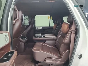 Lincoln Navigator BLACK LABEL* TV* HUD* ОБДУХ* МАСАЖ* ПАНО* 7МЕСТА* , снимка 11
