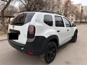 Dacia Duster 1.6i Бензин/Климатик/Мултимедия/OFF-road пакет, снимка 6