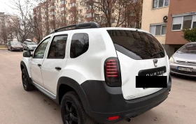 Dacia Duster 1.6i Бензин/Климатик/Мултимедия/OFF-road пакет, снимка 7