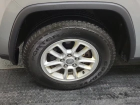 Jeep Grand cherokee * LAREDO E * CARFAX * БЕЗ ПЪРВОНАЧАЛНА ВНОСКА - 19700 лв. / 10072.45 € - 76423758 6