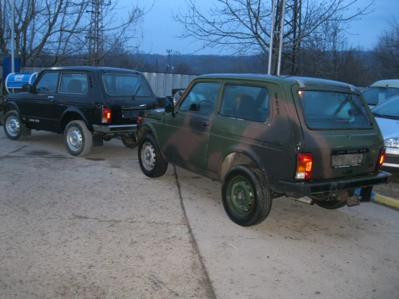 Lada Niva 1.7 I внос от ГЕРМАНИЯ, снимка 15 - Автомобили и джипове - 43100536