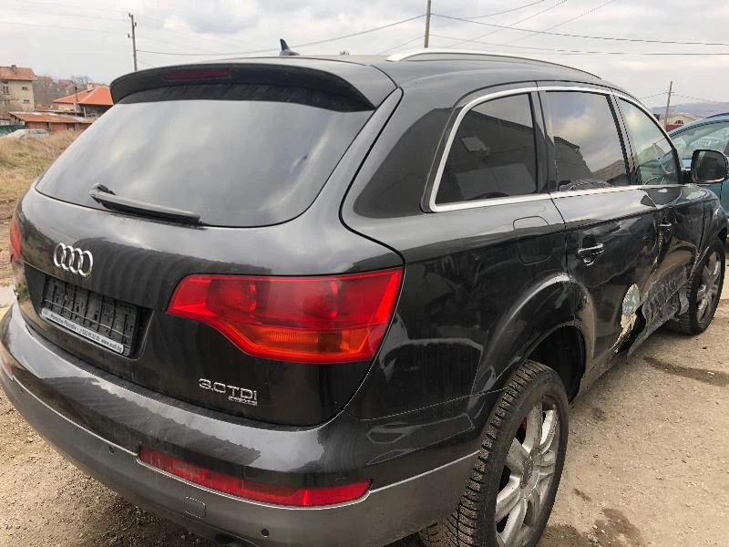 Audi Q7 3.0TDI, снимка 2 - Автомобили и джипове - 27677338