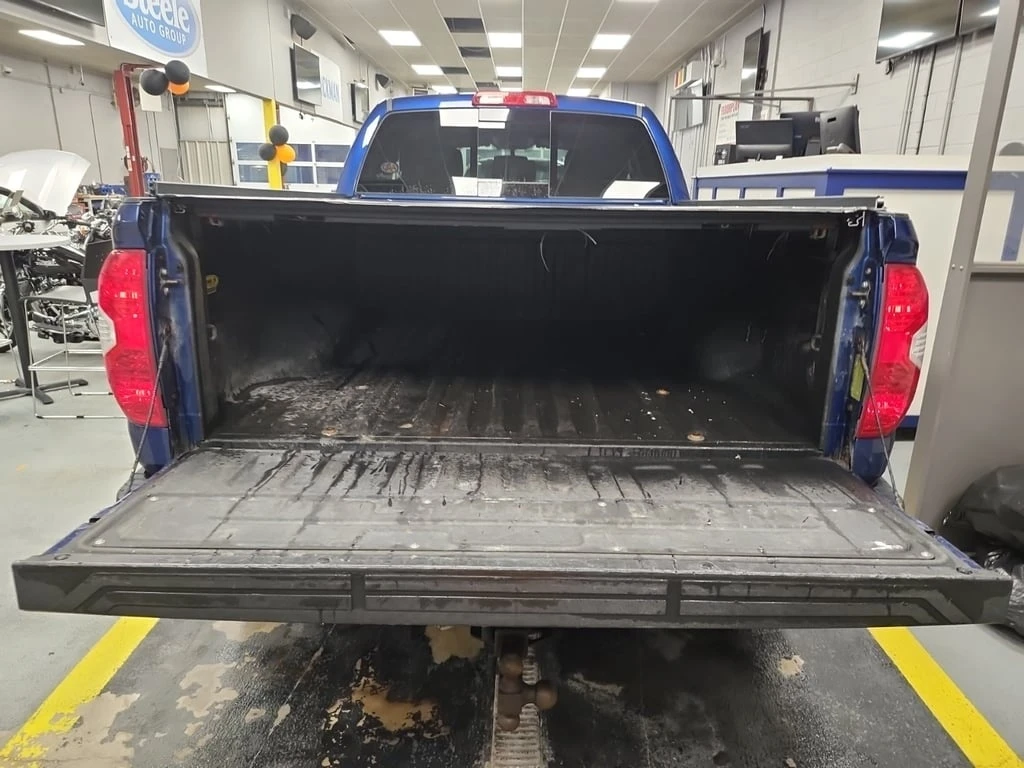 Toyota Tundra * SR5 CREW CAB STD BED * CARFAX *   | Mobile.bg   11