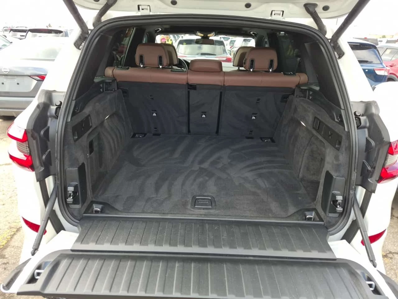 BMW X5 * XDRIVE40I * CARFAX * Лазери * Два ключа * , снимка 14 - Автомобили и джипове - 54116312