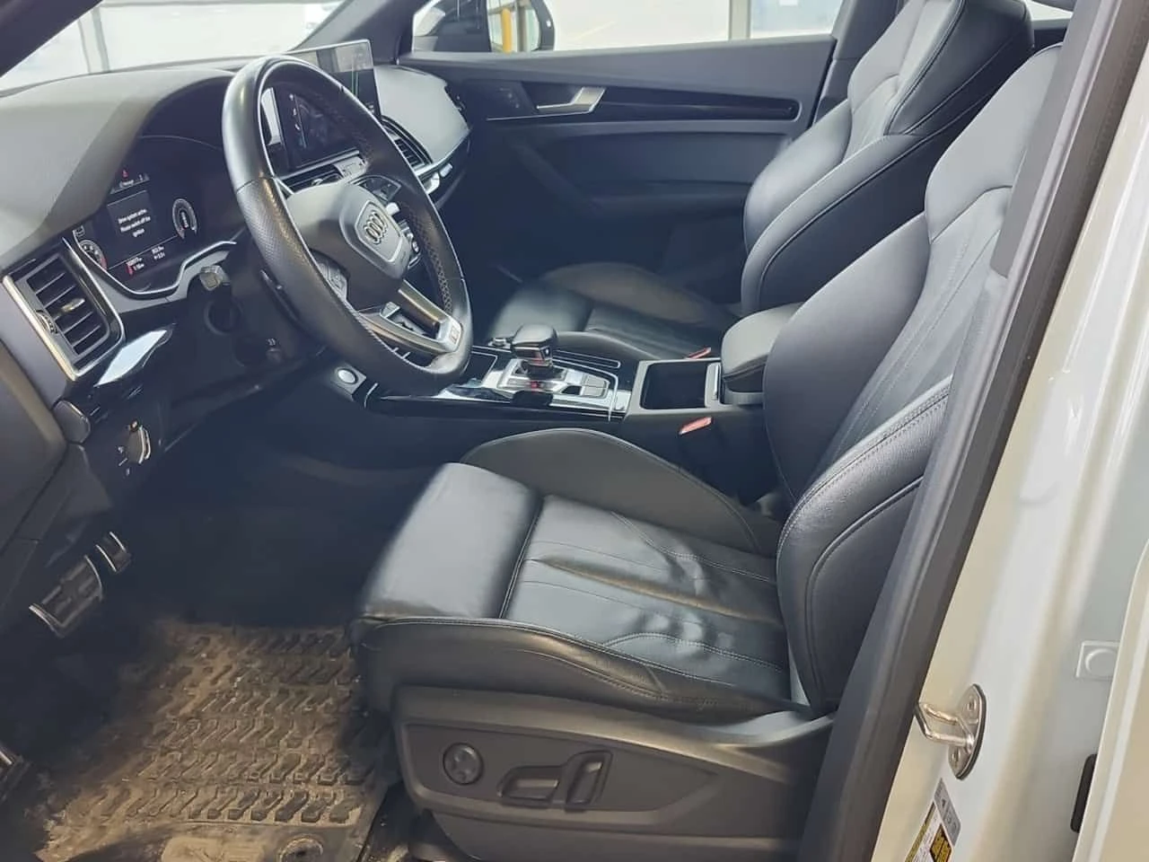 Audi Q5 45TFSI S-Line * PROGRESSIV * Без инциденти * , снимка 10 - Автомобили и джипове - 54121384