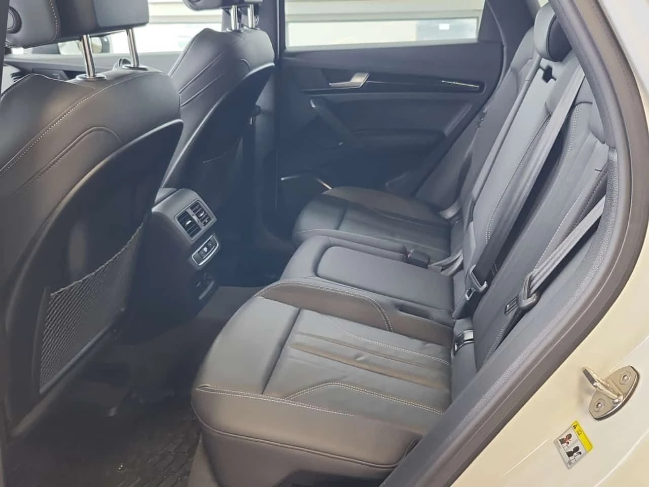 Audi Q5 45TFSI S-Line * PROGRESSIV * Без инциденти * , снимка 11 - Автомобили и джипове - 54121384