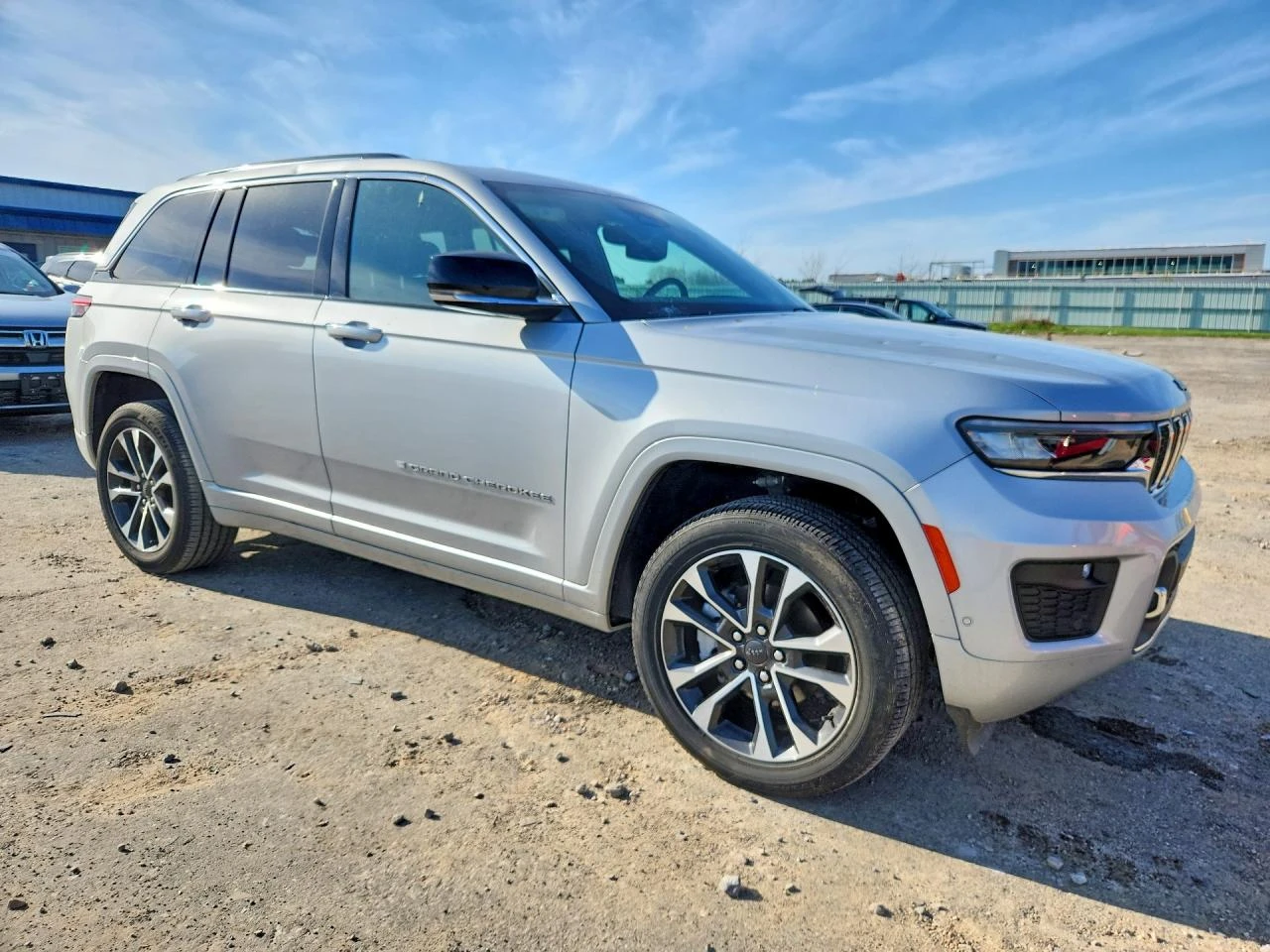 Jeep Grand cherokee 3.6* OVERLAND* РЕАЛНИ КМ!, снимка 2 - Автомобили и джипове - 54645204