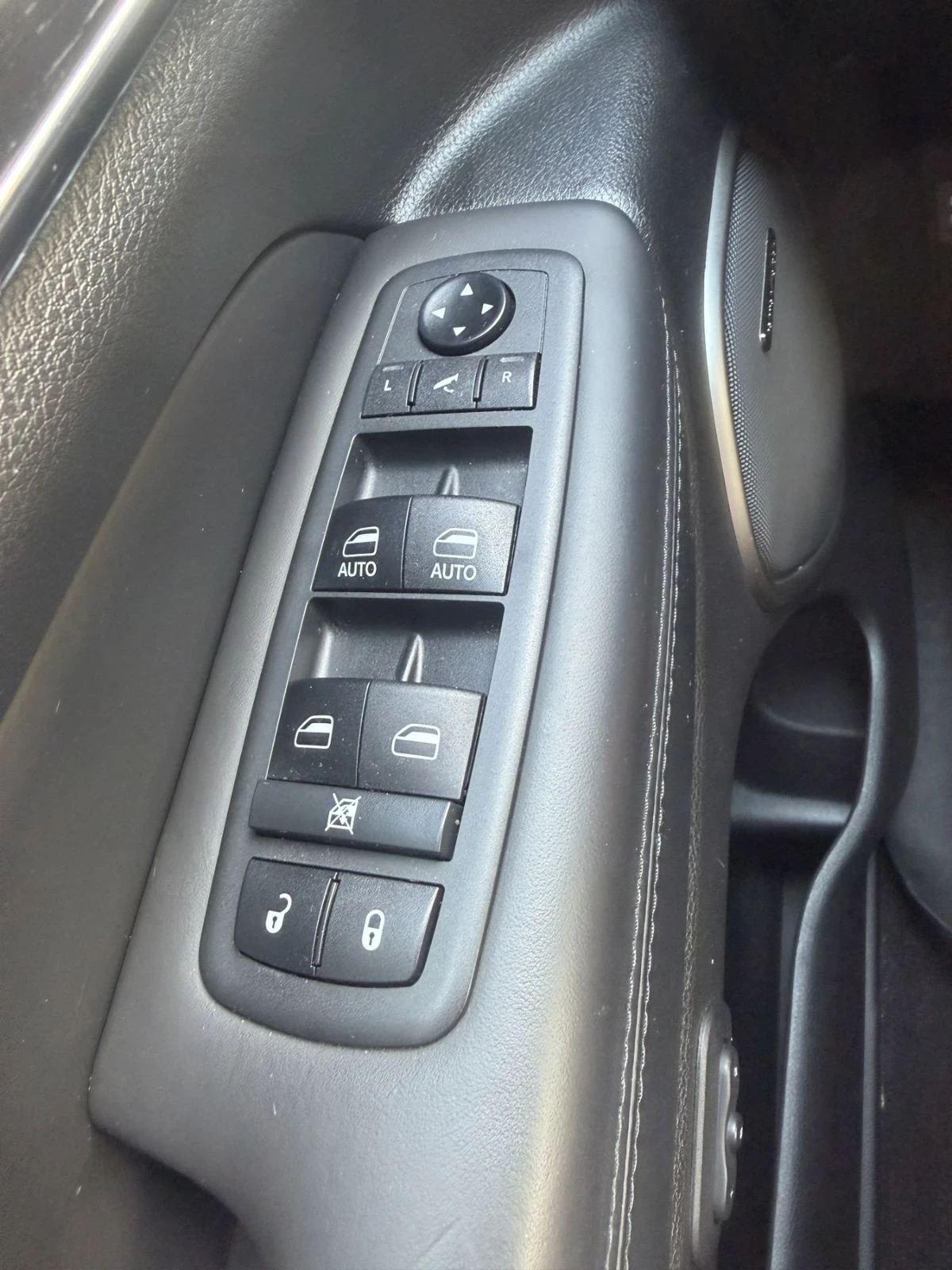 Jeep Grand cherokee, снимка 11 - Автомобили и джипове - 55155088