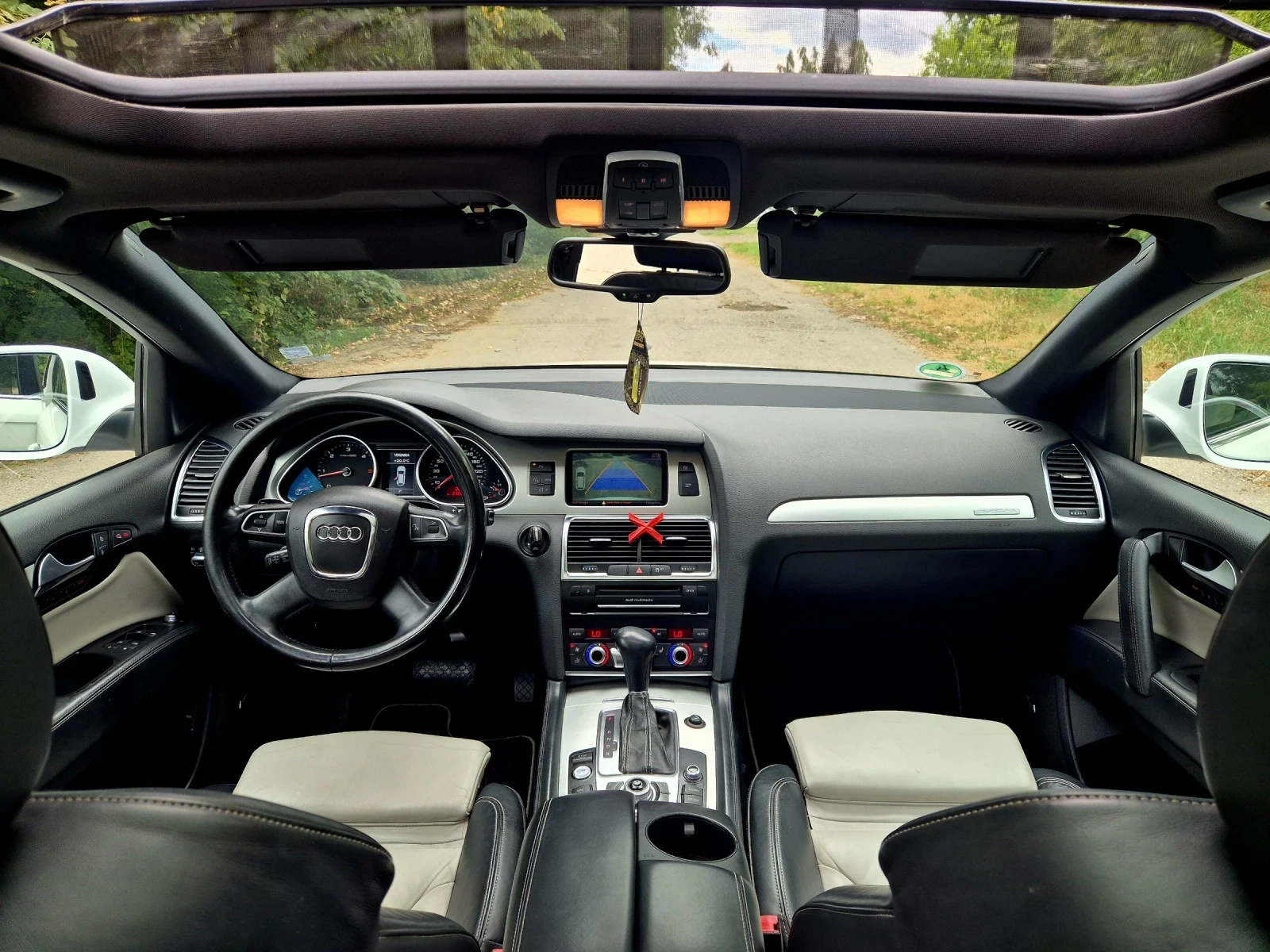 Audi Q7 4.2TDI  7МЕСТА ТОП!!!, снимка 10 - Автомобили и джипове - 55210724