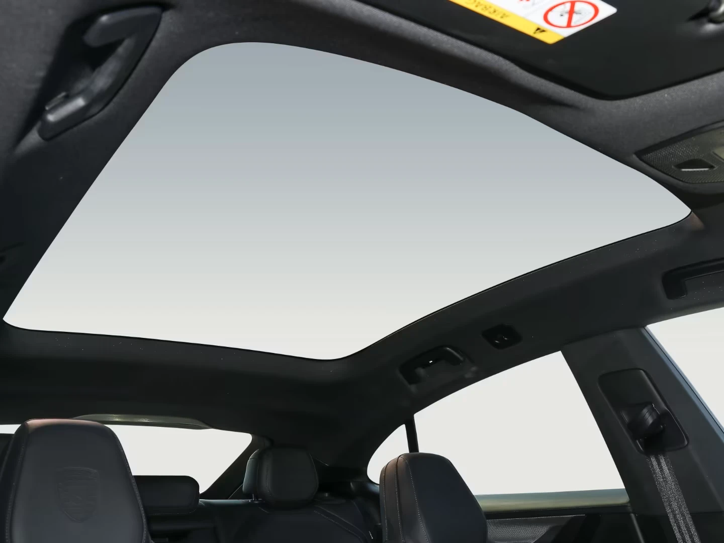 Porsche Cayenne COUPE* HYPER* DISTR* HEAD-UP* BOSE* 360CAM* PANO* , снимка 16 - Автомобили и джипове - 55611745