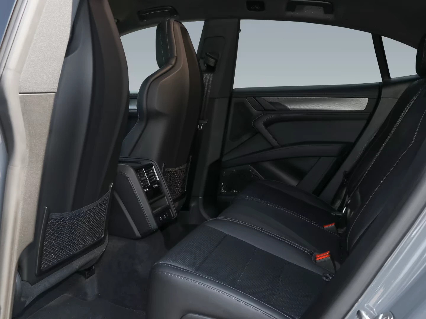 Porsche Cayenne COUPE* HYPER* DISTR* HEAD-UP* BOSE* 360CAM* PANO* , снимка 17 - Автомобили и джипове - 55611745