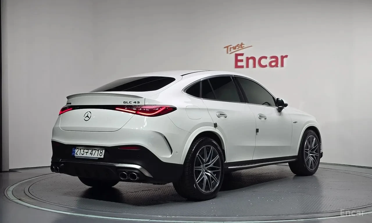 Mercedes-Benz GLC 43 AMG 4MATIC Coupe/ОБДУХВАНЕ/ПАНОРАМА/ДИСТРОНИК/360 , снимка 2 - Автомобили и джипове - 55954054
