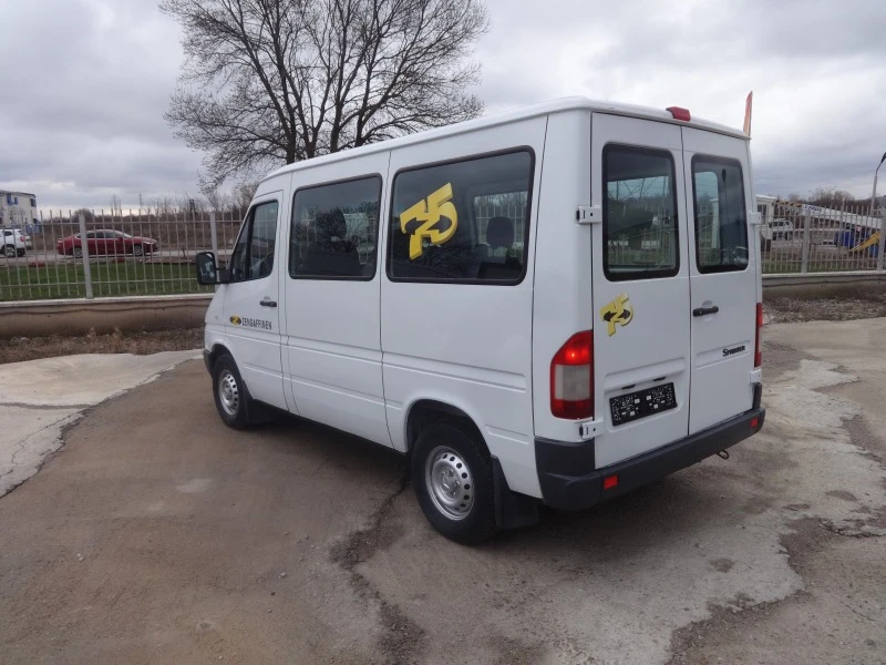 Mercedes-Benz Sprinter 211 Пътнически- 9 местен, снимка 4 - Бусове и автобуси - 44764522