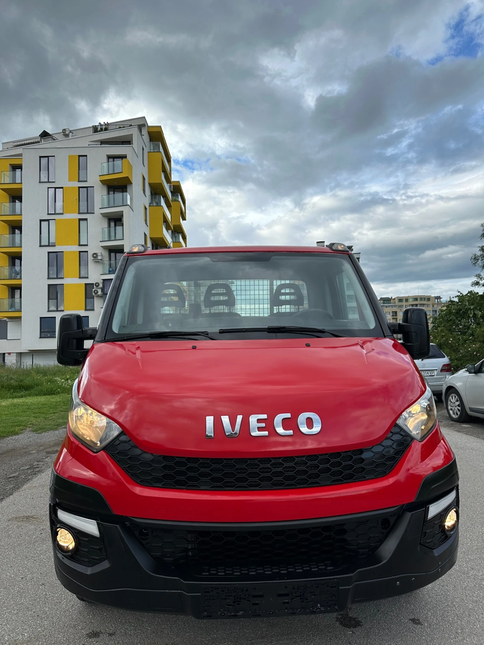 Iveco Daily 3-стр самосвал  - изображение 9