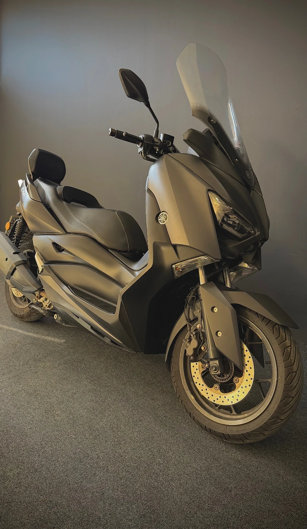 Yamaha X-max 300i Keyless Led 2018г 13, 800км, снимка 6 - Мотоциклети и мототехника - 54428009