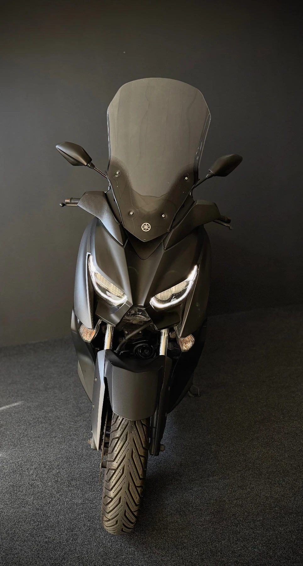 Yamaha X-max 300i Keyless Led 2018г 13, 800км, снимка 8 - Мотоциклети и мототехника - 54428009