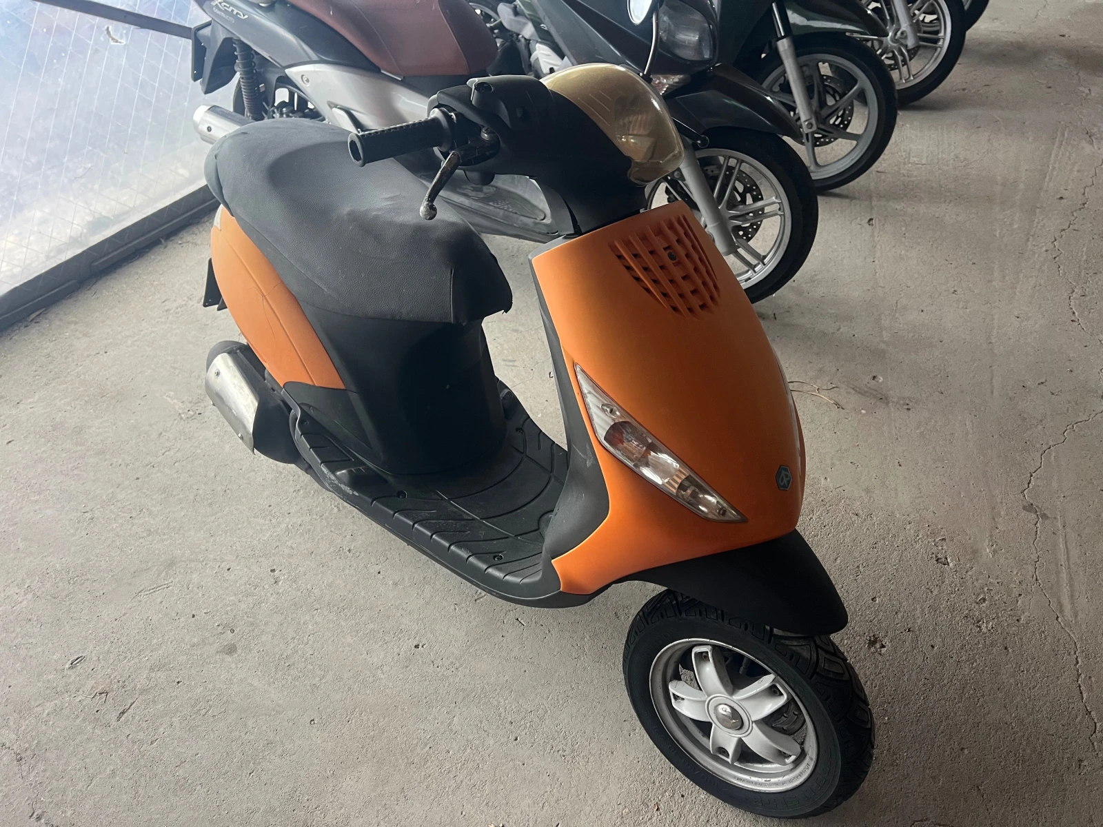 Piaggio Zip 100 Lizing