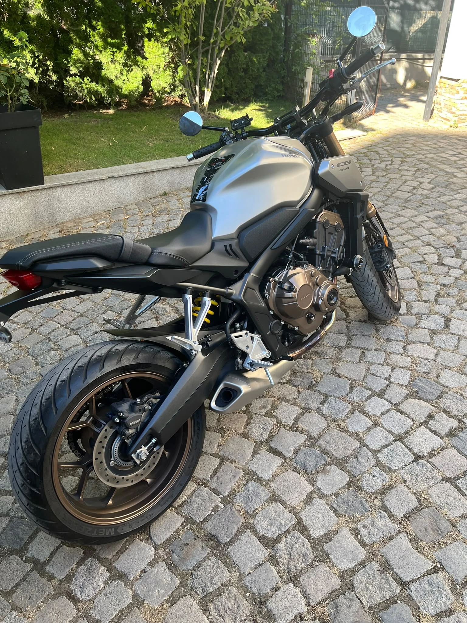 Honda Cb 650R, снимка 2 - Мотоциклети и мототехника - 56084926