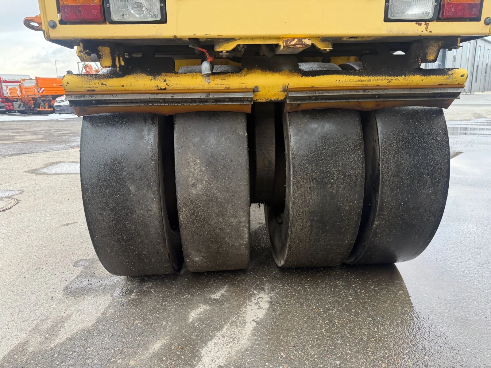 Валяк BOMAG BW 114 AC-2 - изображение 4