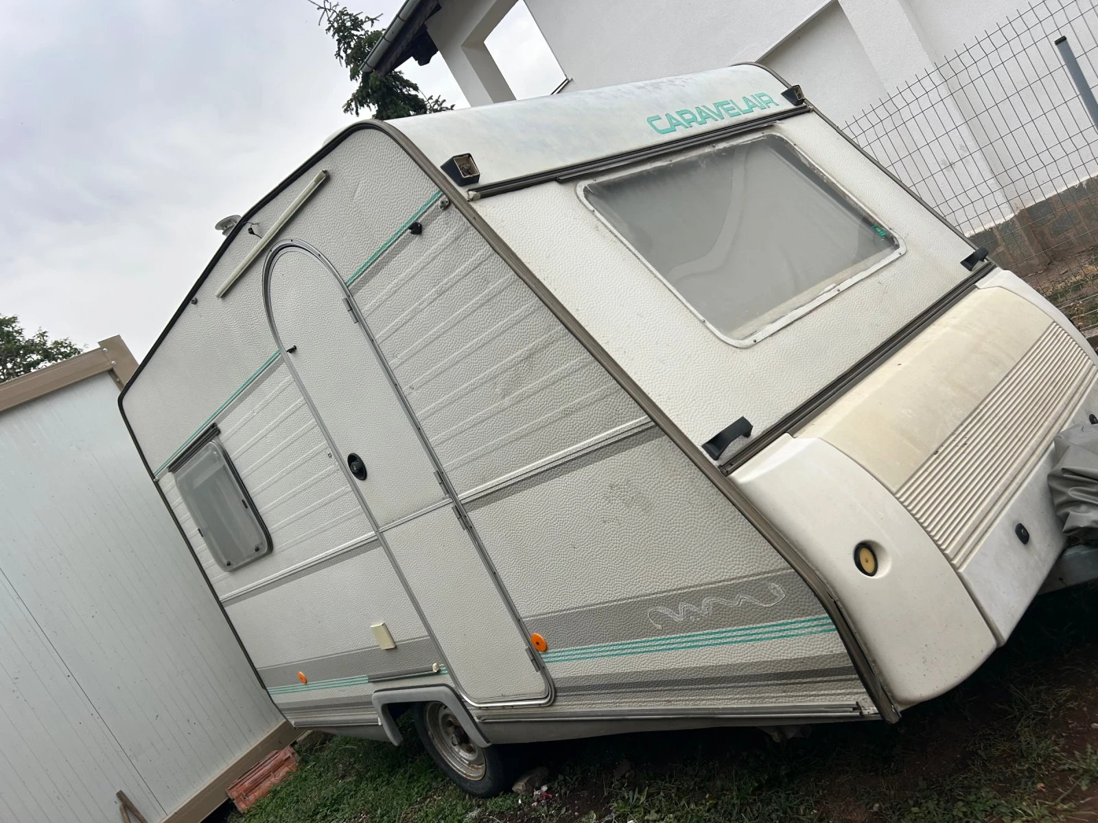 Каравана Caravelair, снимка 6 - Каравани и кемпери - 55875483