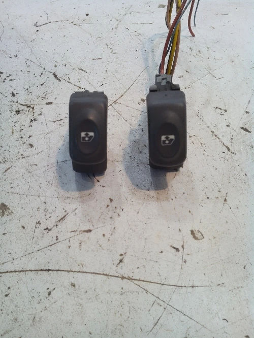 Копче ел.стъкло за Рено Клио