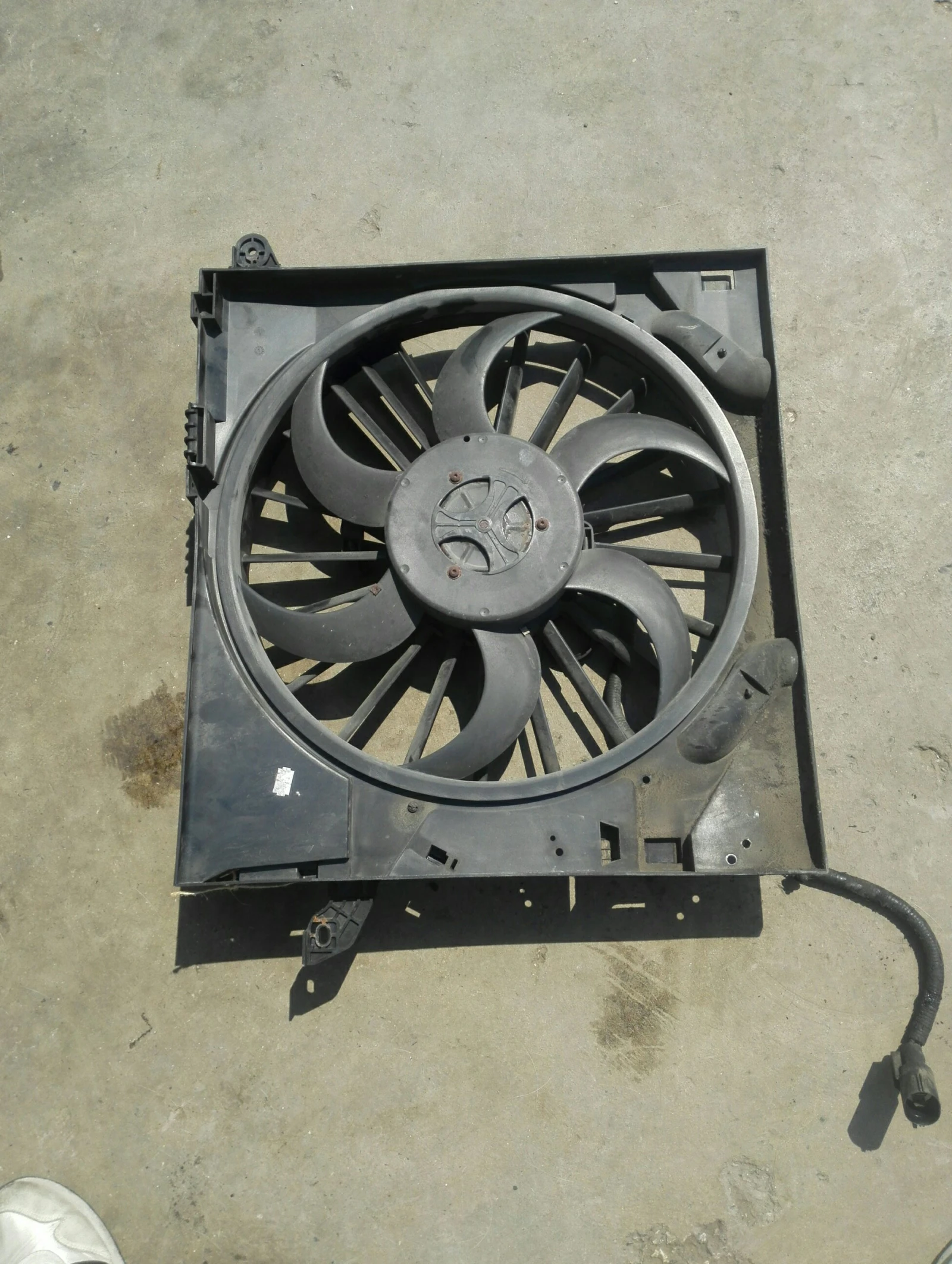 ����� ����� � ���� 2.7� | Mobile.bg � ����������� 1