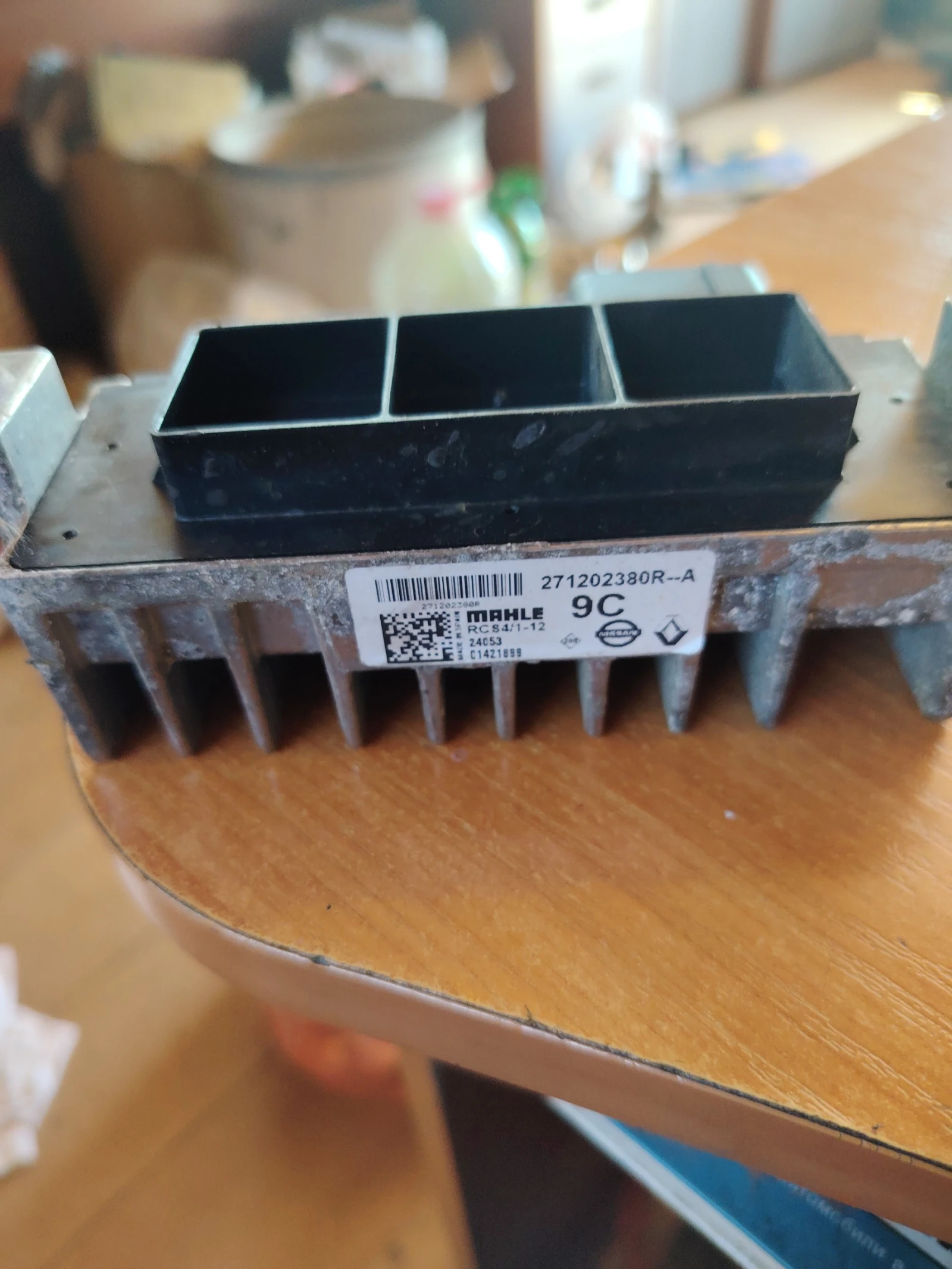 271202380R--A  реле за Дачия Дъстър