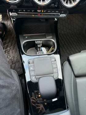 Mercedes-Benz CLA 250 AMG/Night-pkg* CarPlay* Камера* Пано* Подгрев, снимка 14