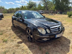 ������ Mercedes-Benz E 320