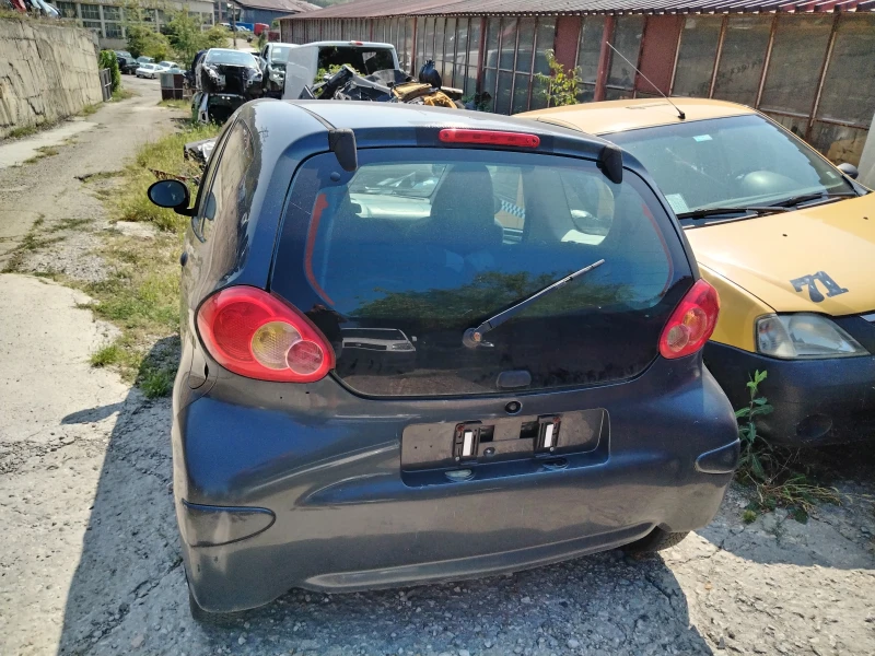 Toyota Aygo 1.0i , снимка 3 - Автомобили и джипове - 47052299