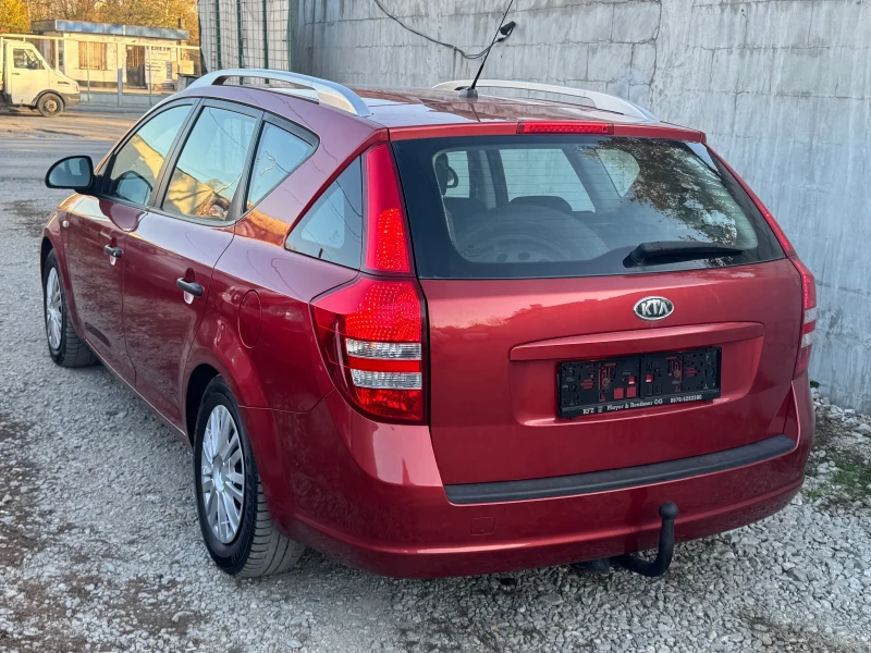 Kia Ceed, снимка 2 - Автомобили и джипове - 47877695