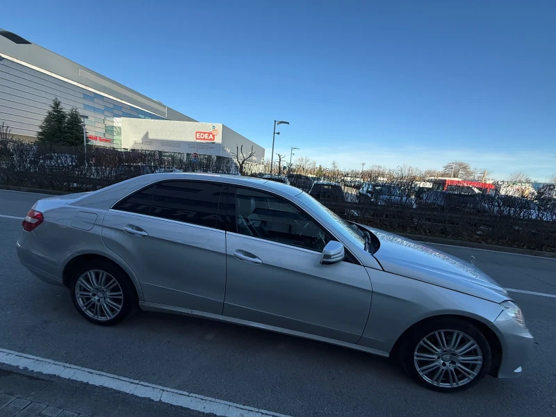 Mercedes-Benz E 350 2013г* 3.0CDI* На* Пружини, снимка 4 - Автомобили и джипове - 48370860