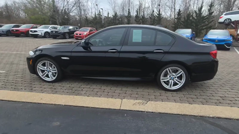 BMW 535 M* SPORT* LINE* XDIVE* ДИСТРОНИК* КАМЕРА* ОБДУХВАН, снимка 3 - Автомобили и джипове - 48447563