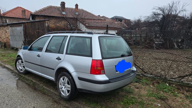 VW Golf, снимка 4 - Автомобили и джипове - 48509945