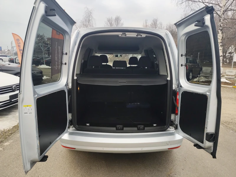 VW Caddy 2.0TDI * АВТОМАТИК* * EURO 6B*  5 MECTA* , снимка 13 - Автомобили и джипове - 49266771