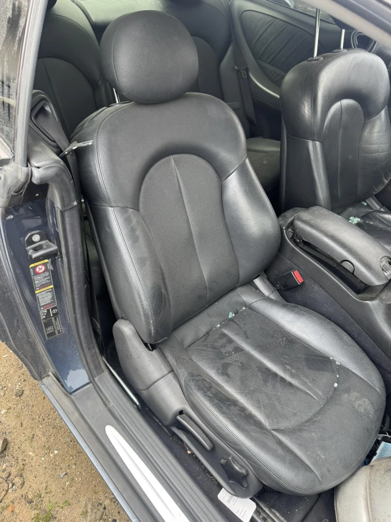 Mercedes-Benz CLK 270 Cdi, снимка 10 - Автомобили и джипове - 52389468