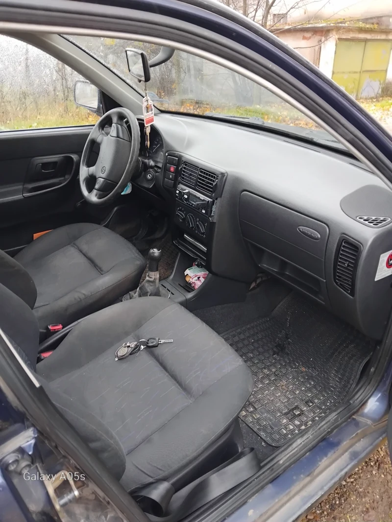 VW Polo, снимка 5 - Автомобили и джипове - 52523644