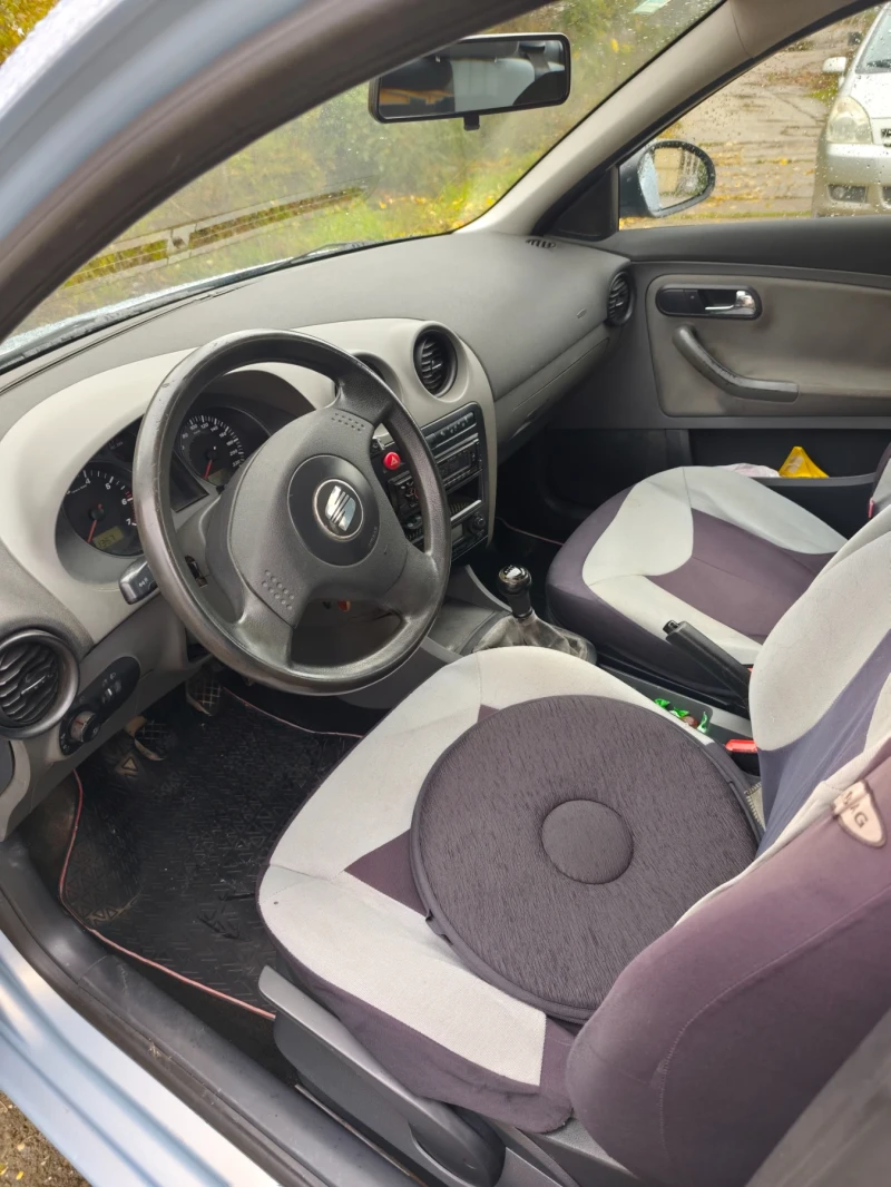 Seat Ibiza, снимка 4 - Автомобили и джипове - 52565583