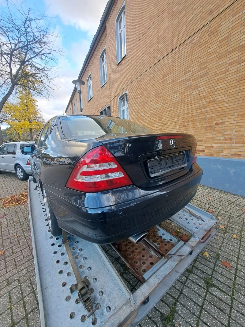 Mercedes-Benz C 180 143* AC* PDC* NAVI* XENON* TUV* AUT* FACE* LPG* , снимка 3 - Автомобили и джипове - 52787264
